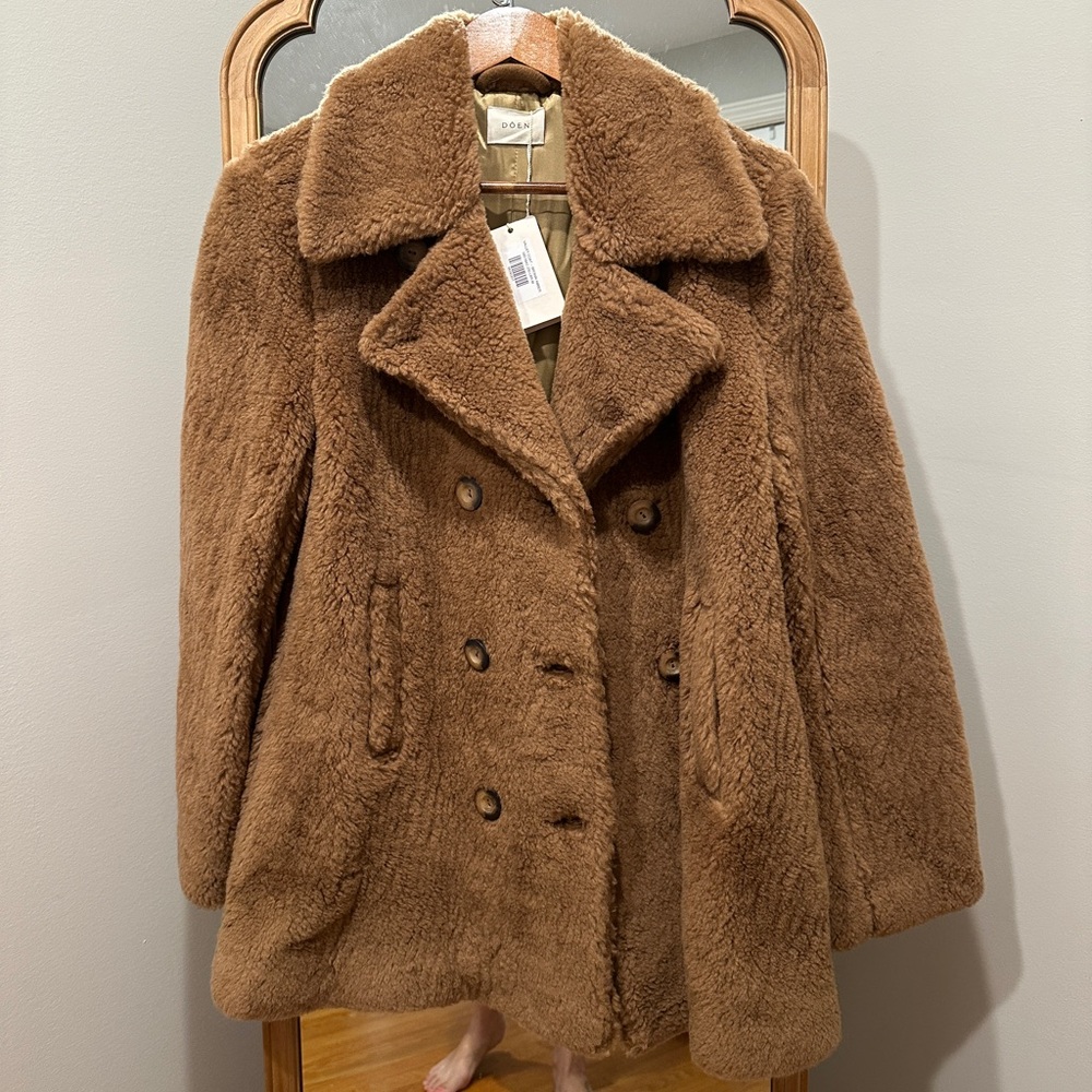 Doen valley coat in brown amber